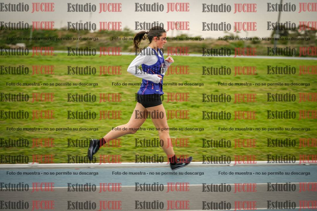 Fotos de los 2000 m llanos de mujeres U14 y U17 - varones U14