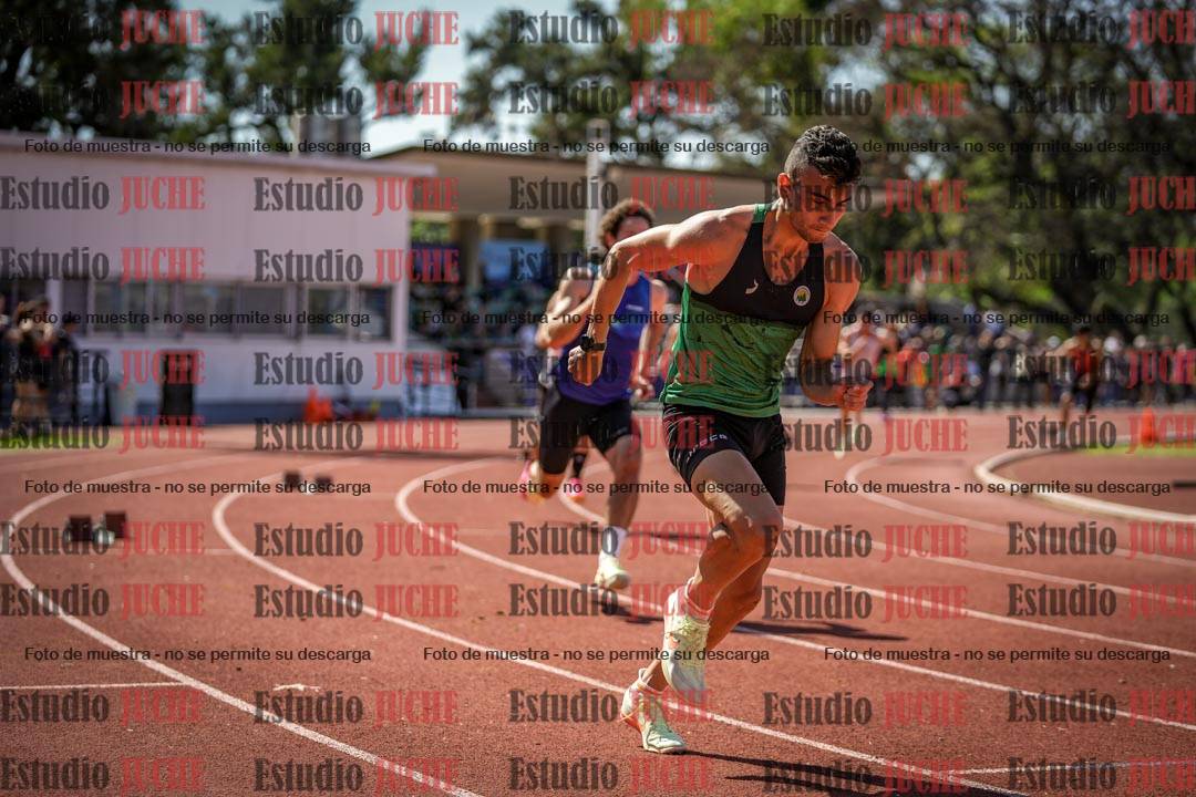 Fotos de los 400 m llanos de varones