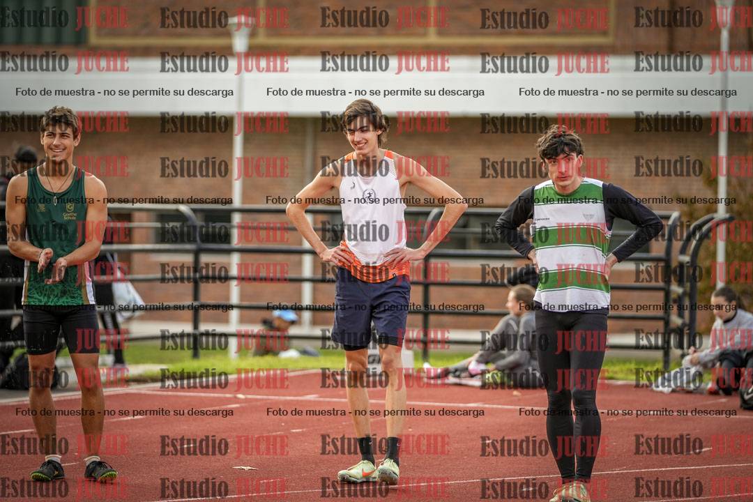 Fotos de los 100 m llanos de varones - FINAL