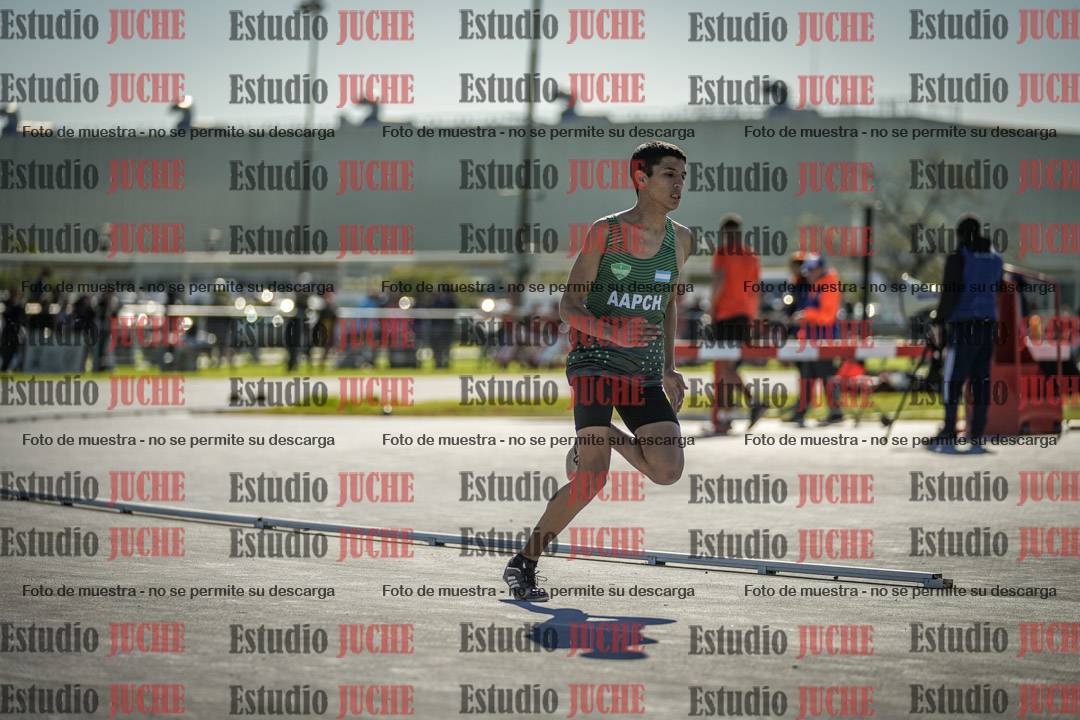 Fotos de los 400 m llanos de varones