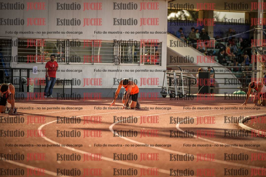 Fotos de los 400 m llanos de varones