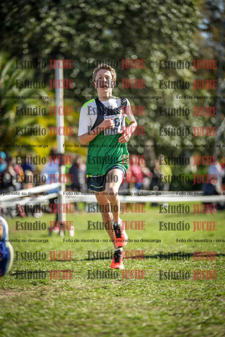 Fotos de la llegada del cross de 2000 m