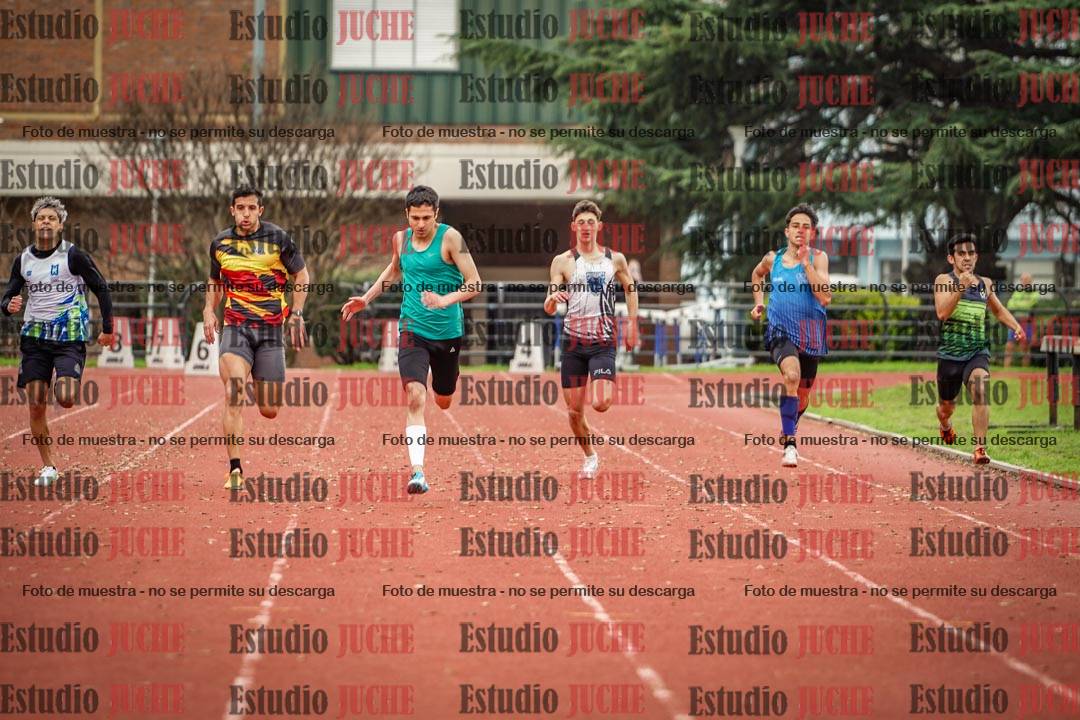 Fotos de los 200 m llanos de varones