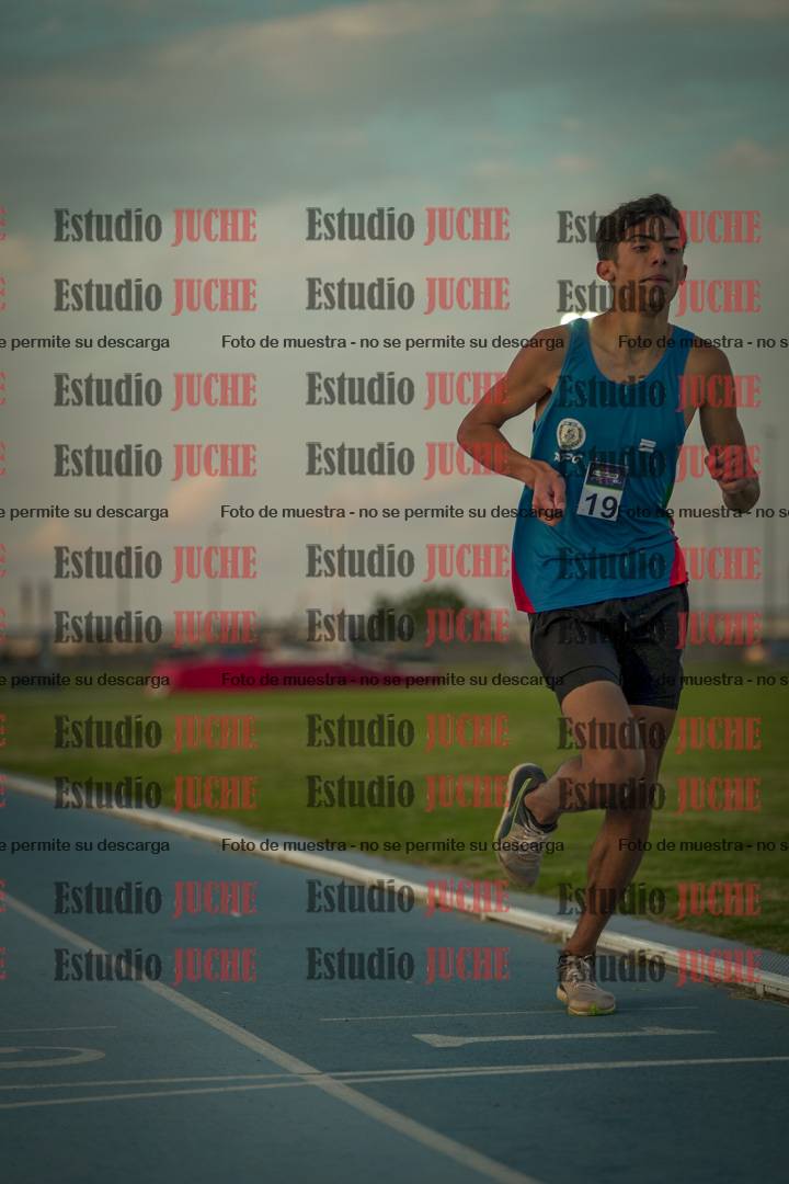 Fotos de los 3000 m llanos de varones