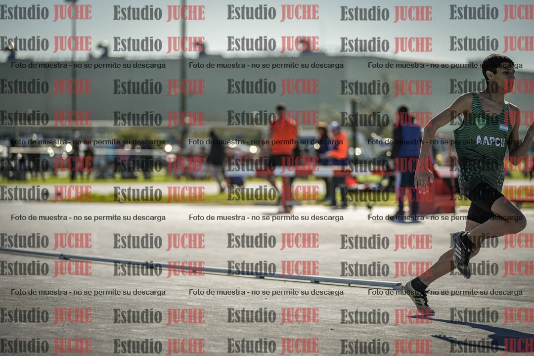 Fotos de los 400 m llanos de varones