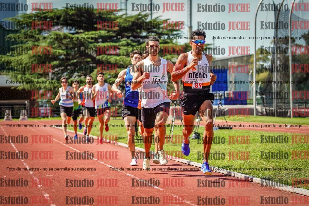 Fotos de los 800 m llanos de varones