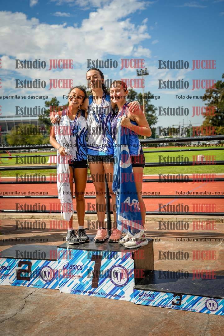 Fotos de algunos podios y extras