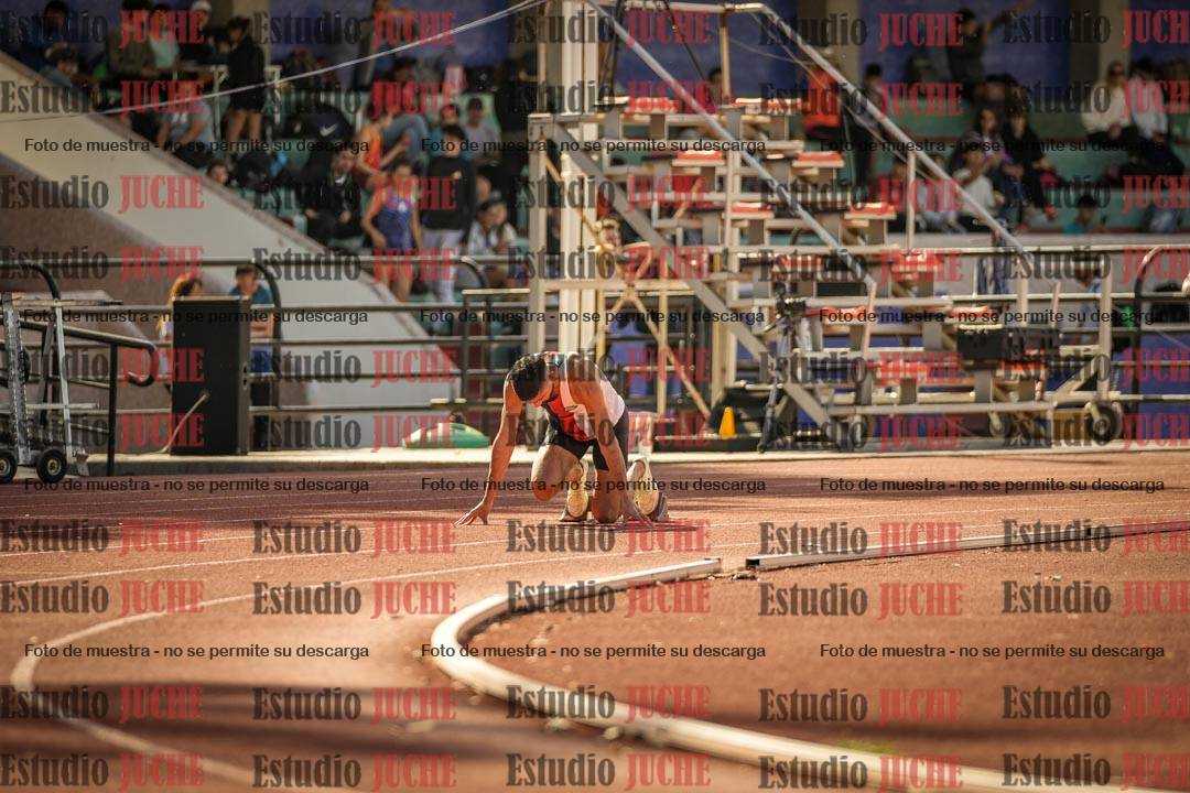 Fotos de los 400 m llanos de varones
