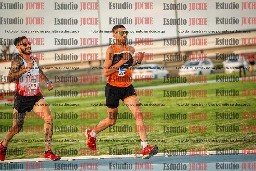 Fotos de los 3000 m llanos de varones
