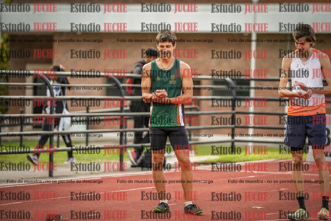 Fotos de los 100 m llanos de varones - FINAL