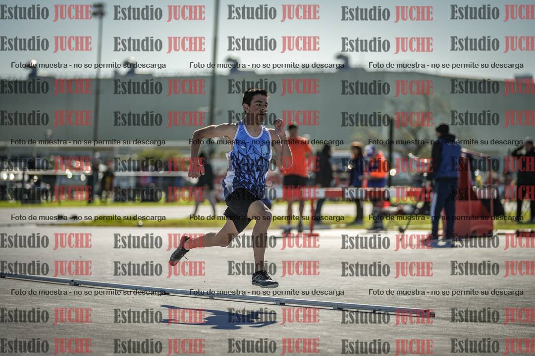 Fotos de los 400 m llanos de varones