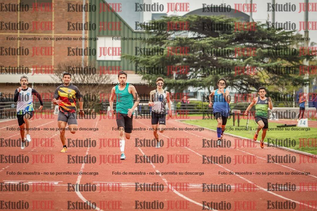 Fotos de los 200 m llanos de varones
