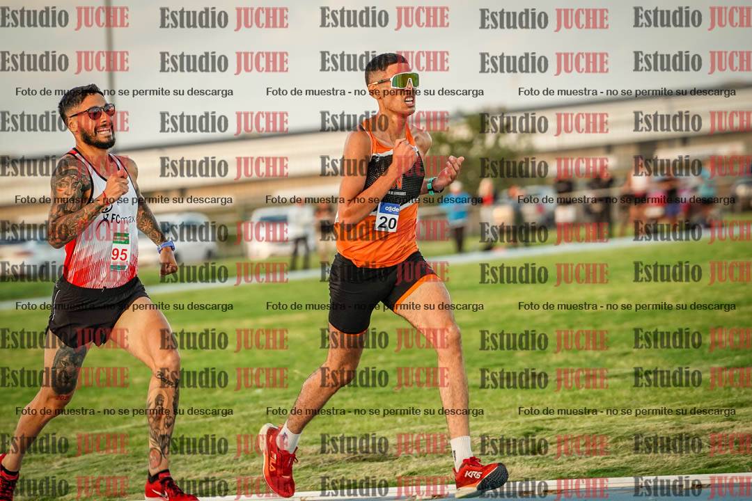 Fotos de los 3000 m llanos de varones