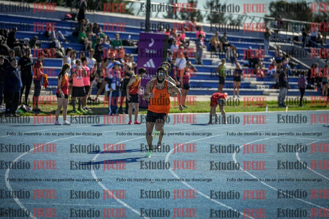 Fotos de las postas 4x200 m llanos de mujeres