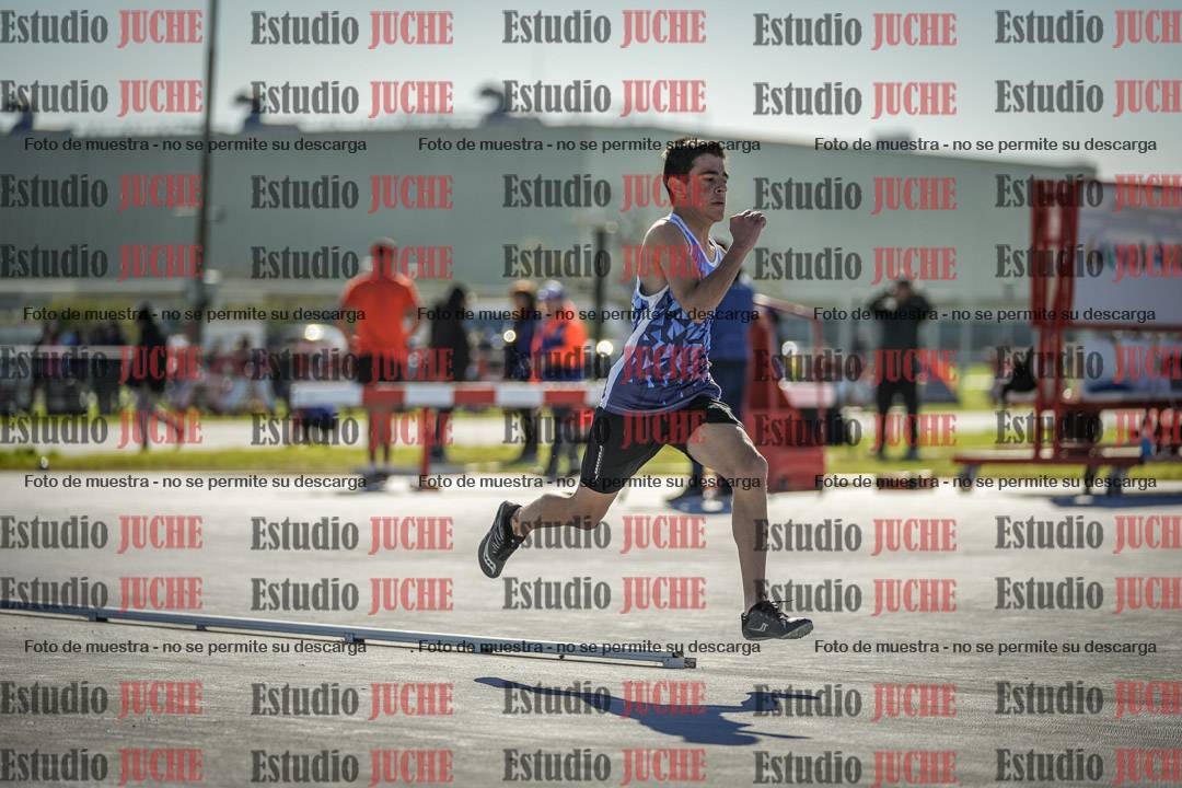 Fotos de los 400 m llanos de varones