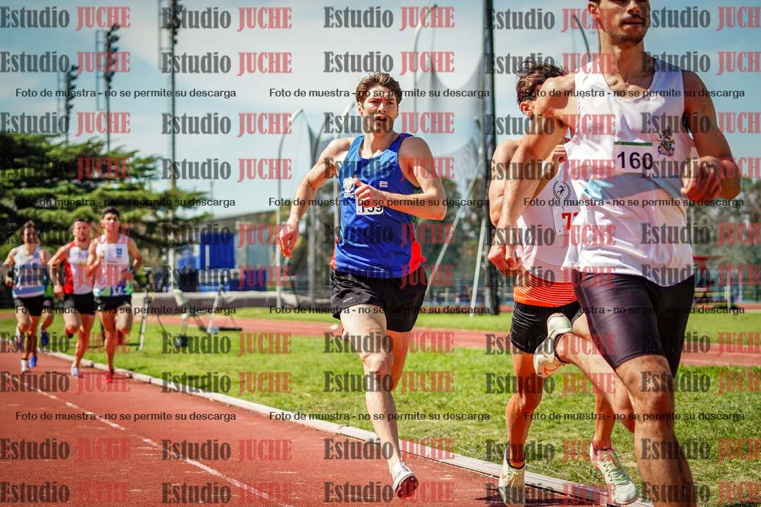 Fotos de los 800 m llanos de varones