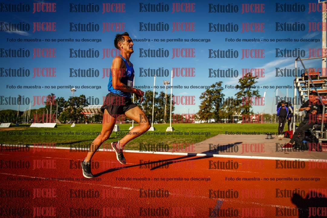 Fotos de los 3000 m llanos de varones