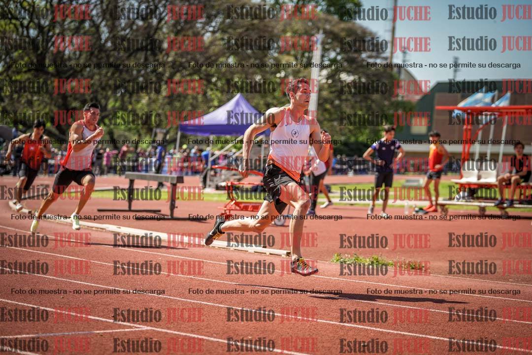 Fotos de los 400 m llanos de varones