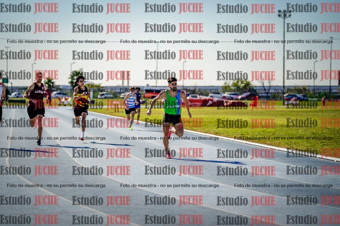 Fotos de los 400 m llanos de varones