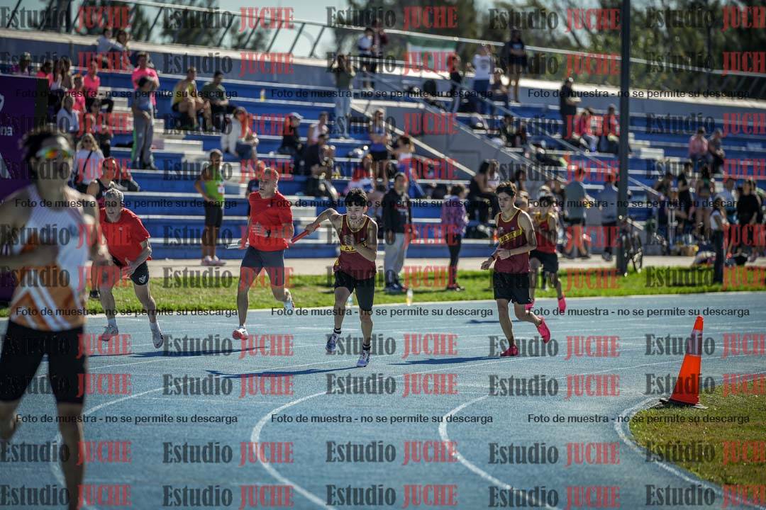 Fotos de las postas 4x200 m llanos de mujeres