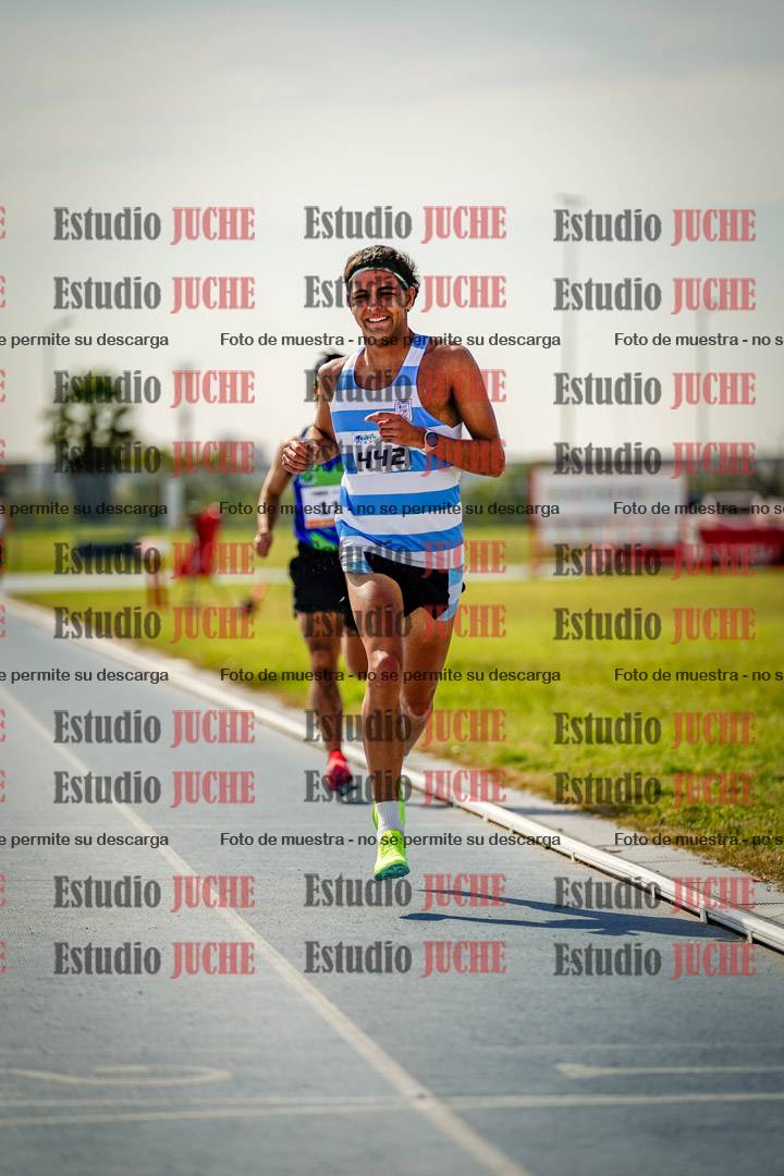 Fotos de los 3000 m llanos de varones