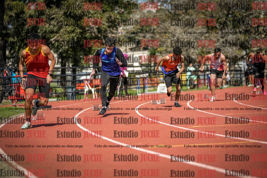 Fotos de los 200 m llanos de varones