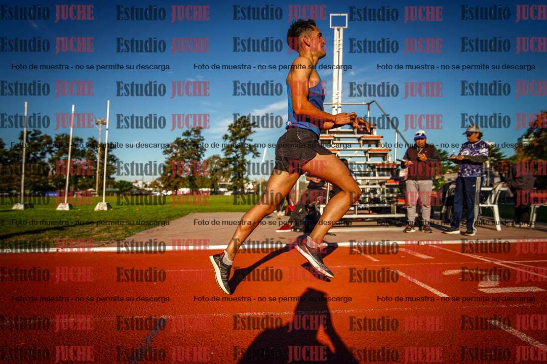 Fotos de los 3000 m llanos de varones