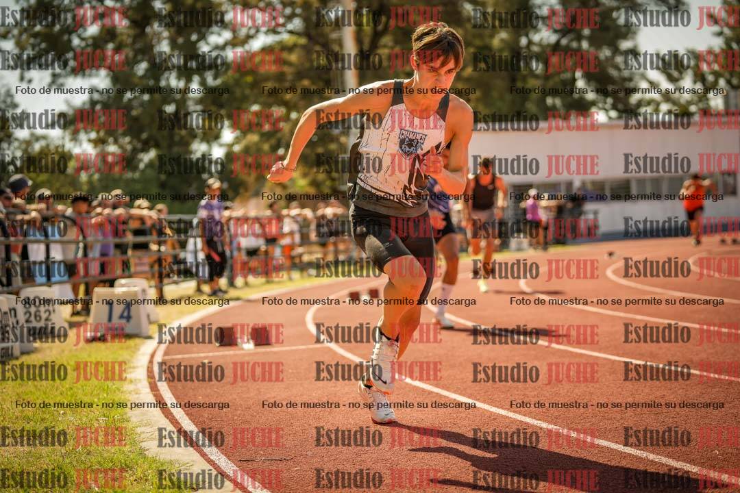 Fotos de los 400 m llanos de varones