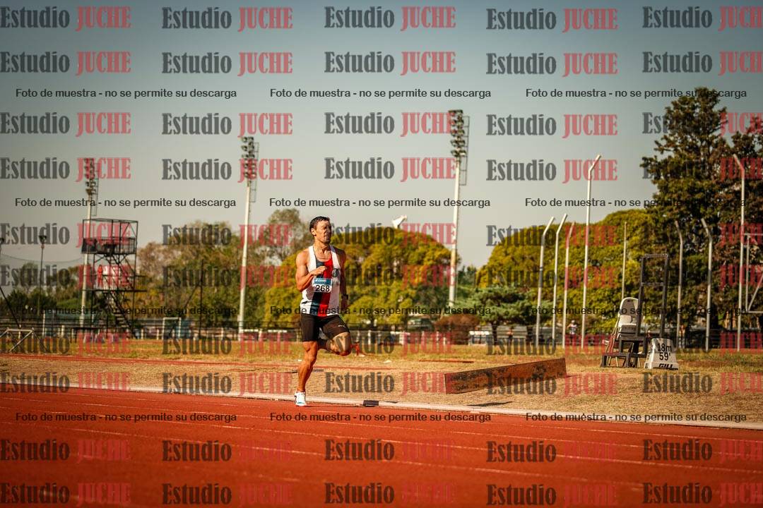 Fotos de los 800 m llanos de varones