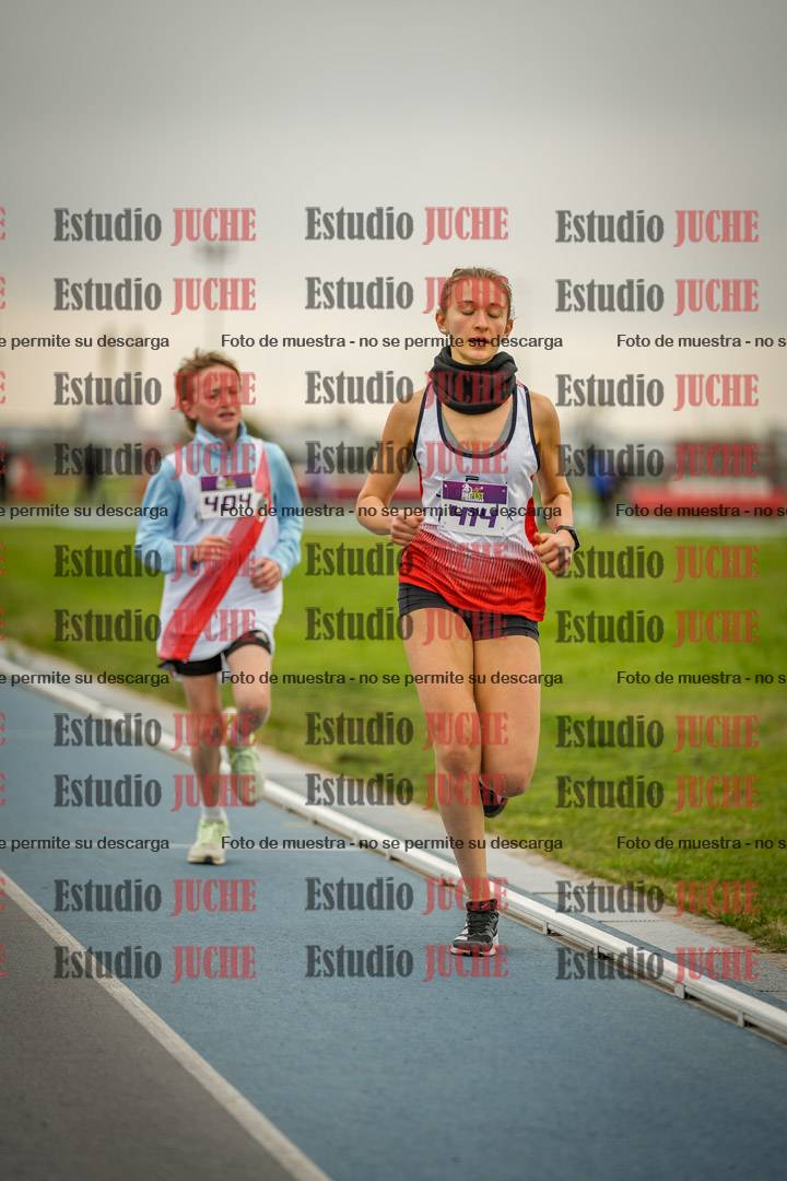 Fotos de los 2000 m llanos de mujeres U14 y U17 - varones U14