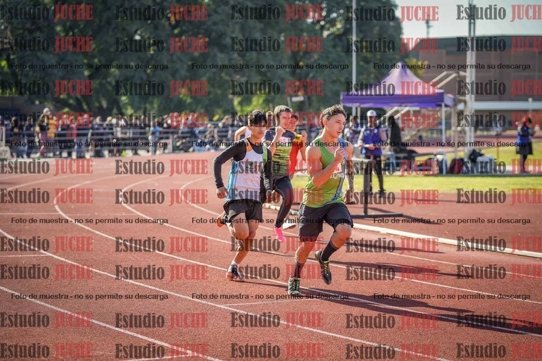 Fotos de los 800 m llanos de varones