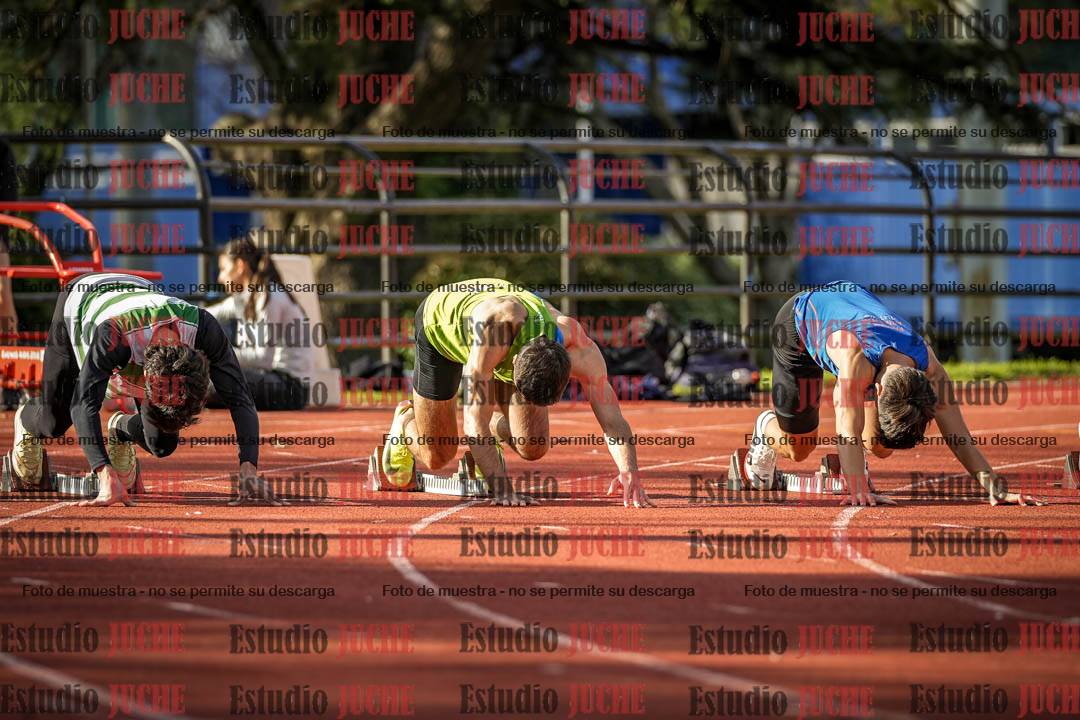 Fotos de los 100 m llanos de varones - FINAL