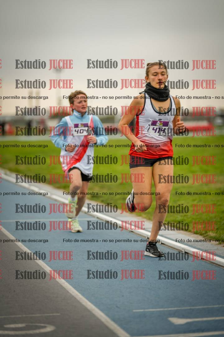 Fotos de los 2000 m llanos de mujeres U14 y U17 - varones U14