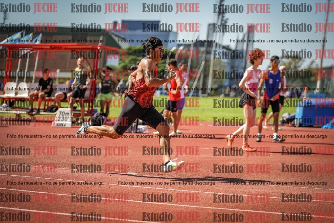 Fotos de los 400 m llanos de varones