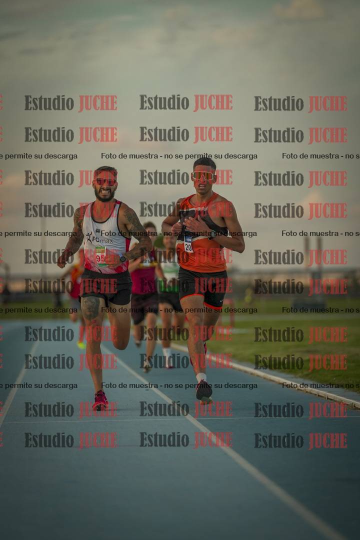 Fotos de los 3000 m llanos de varones