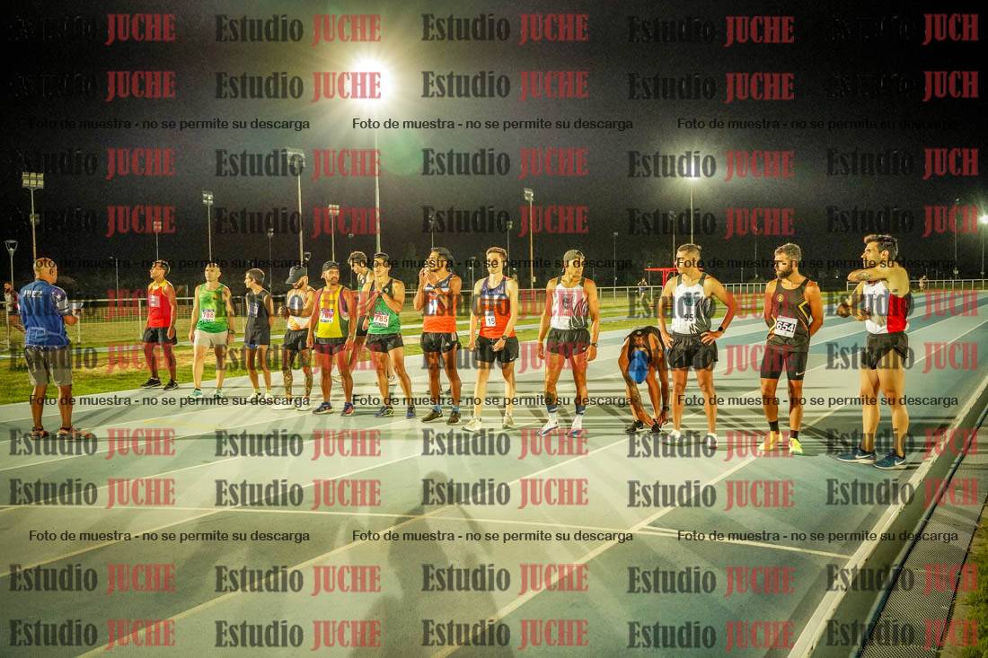 Fotos de los 3000 m llanos de varones