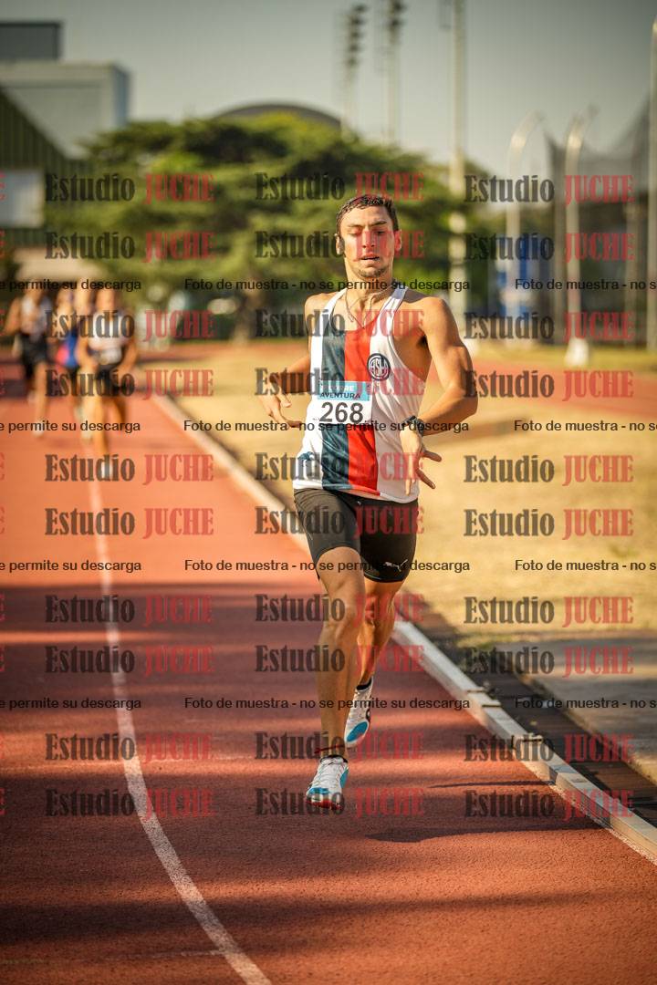Fotos de los 800 m llanos de varones