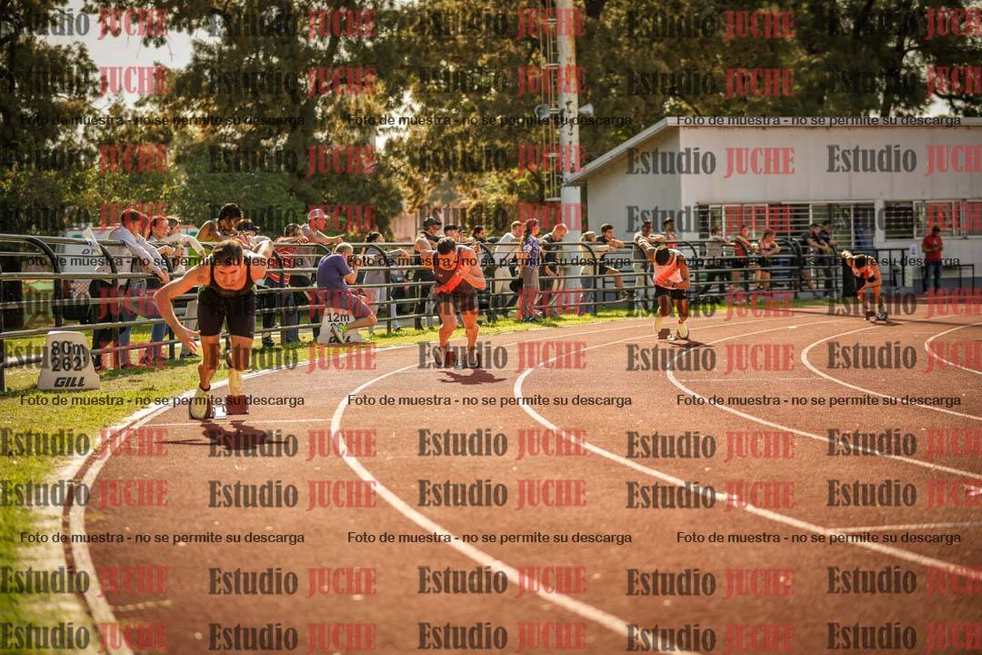 Fotos de los 400 m llanos de varones