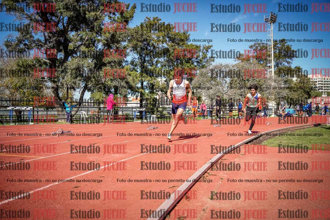 Fotos de los 200 m llanos de varones