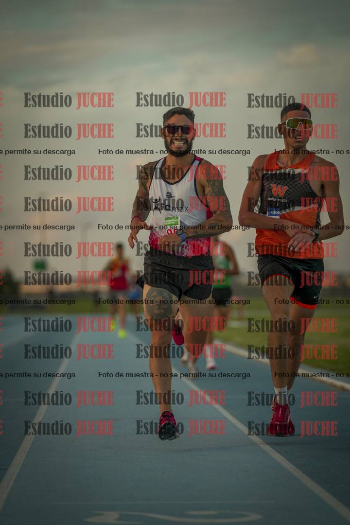 Fotos de los 3000 m llanos de varones
