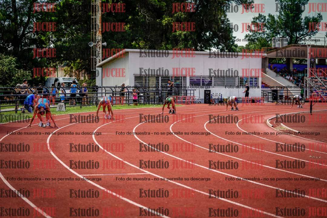 Fotos de los 400 m llanos de varones