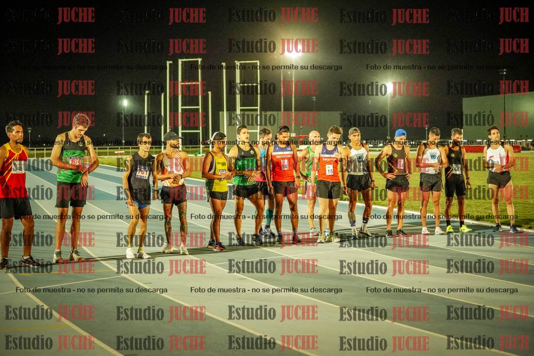 Fotos de los 3000 m llanos de varones