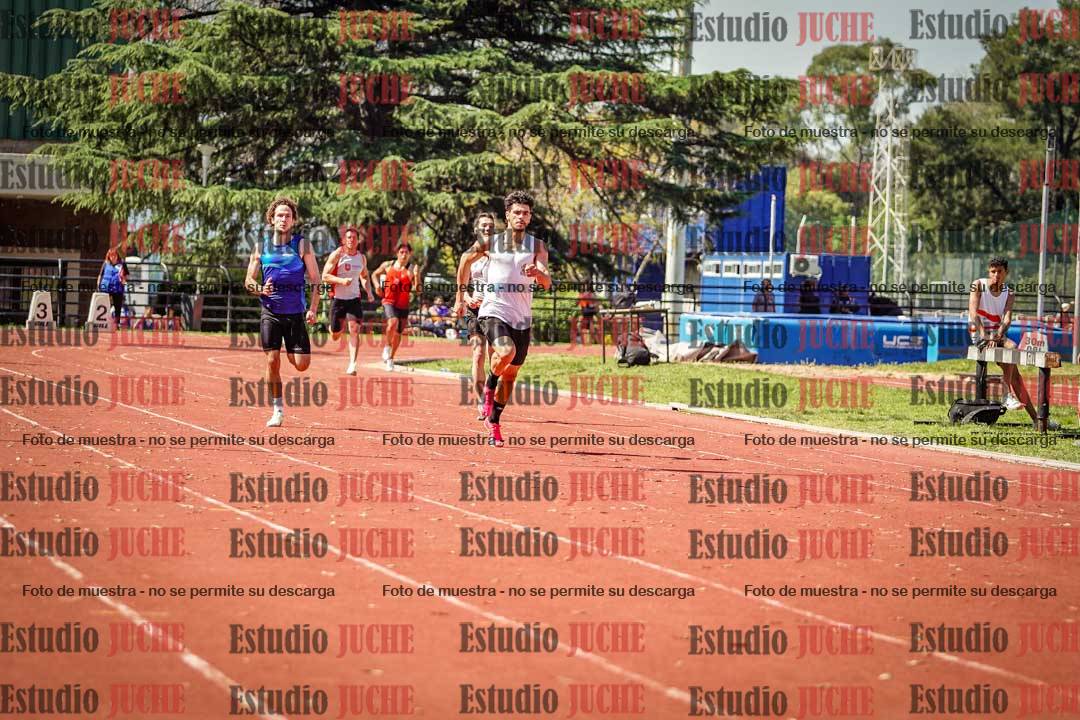 Fotos de los 400 m llanos de varones