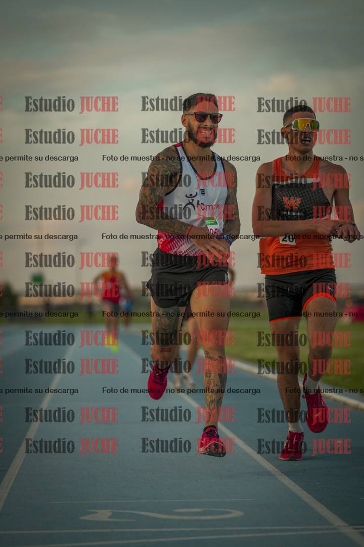 Fotos de los 3000 m llanos de varones