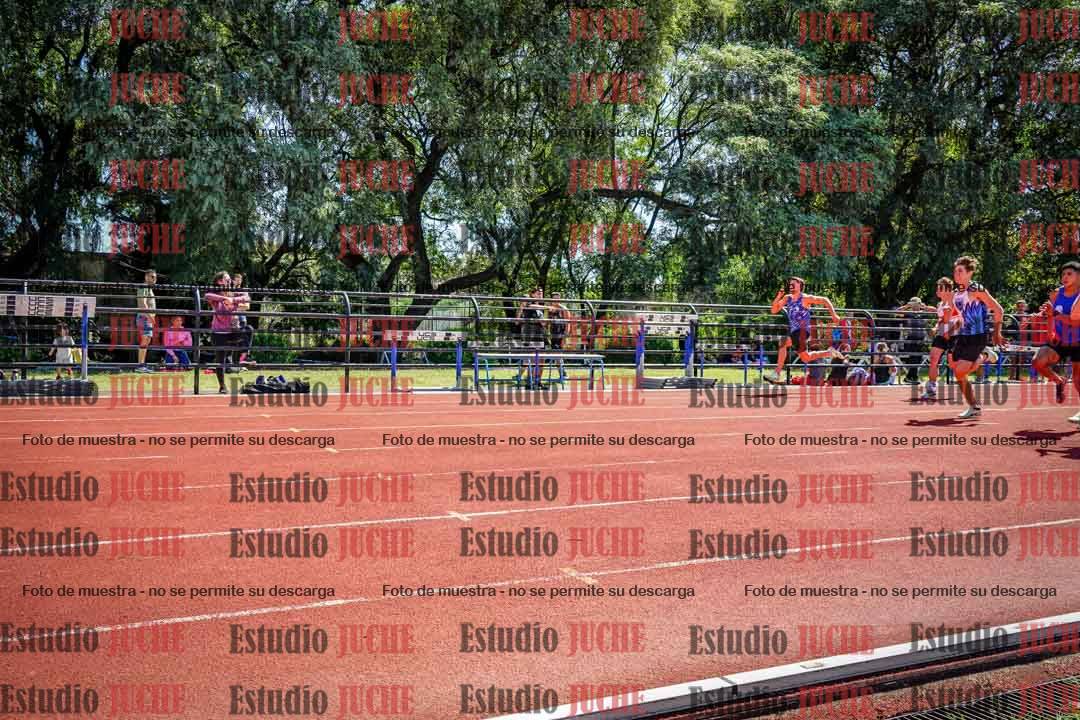 Fotos de los 100 m llanos de varones