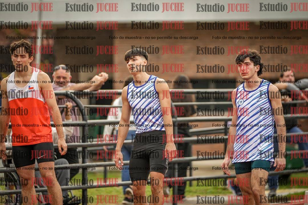 Fotos de los 100 m llanos de varones - FINAL