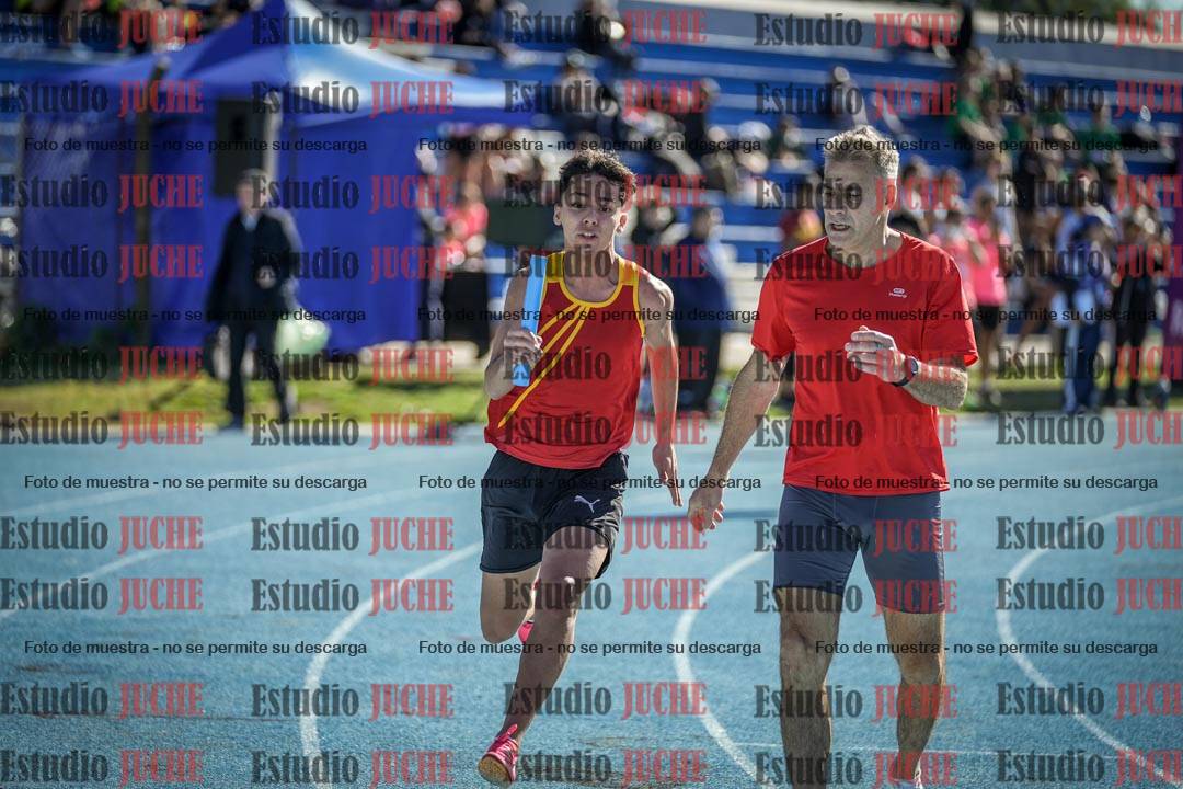 Fotos de las postas 4x200 m llanos de mujeres