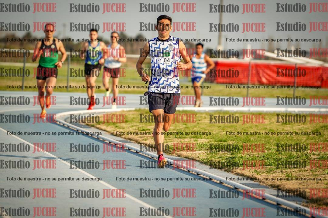 Fotos de los 3000 m llanos de varones