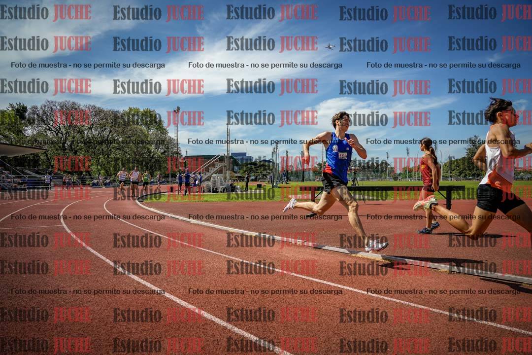 Fotos de los 800 m llanos de varones