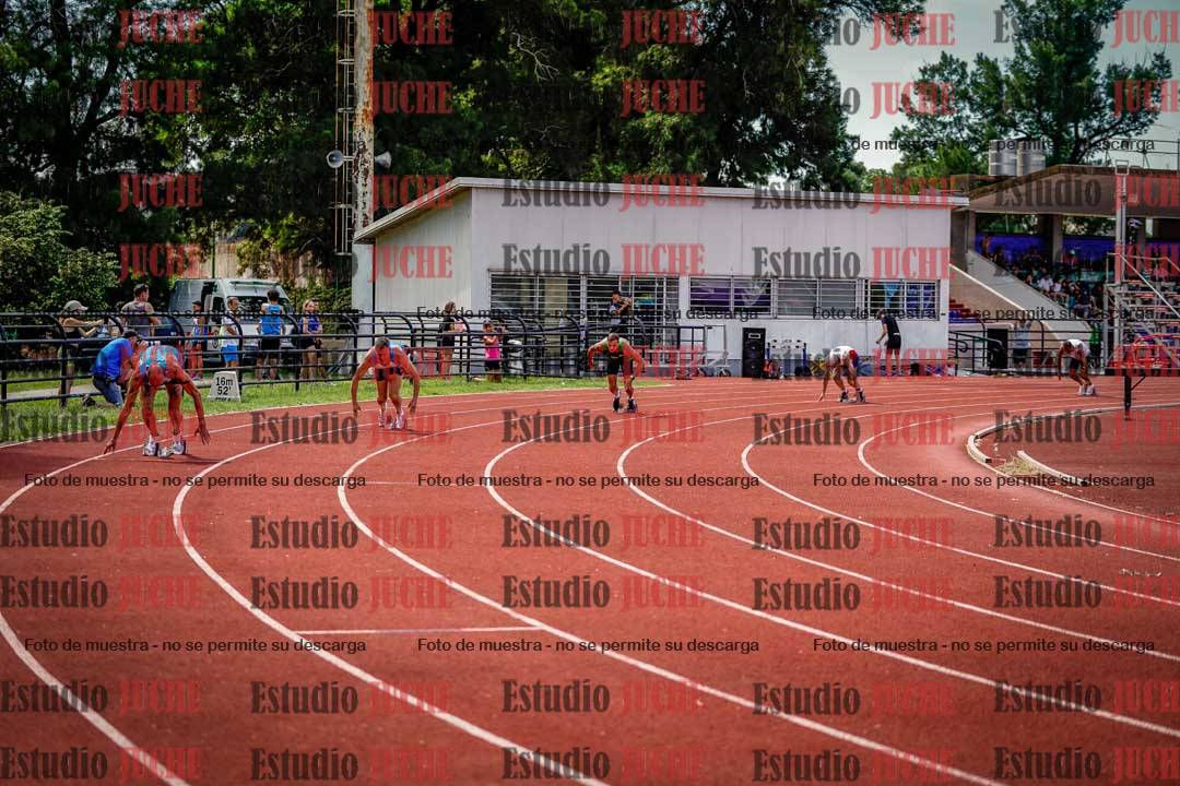 Fotos de los 400 m llanos de varones